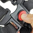 Harnais de sécurité à cinq points pour enfant dans la chaise Sangles noires réglables en nylon Boucle centrale avec bouton Dimensions de la sangle 45 4
