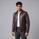 Herren Lederjacke mit Reißverschluss und Hemdkragen sowie seitlichen Taschen mit Futter, gerader Schnitt mit Sattel über Brust 4