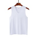 Herretanktop med V-udskæring Enfarvet tanktop i polyester og silke Let og åndbart materiale til sommer og fritid 9