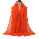Hidjab pour femmes avec une texture froissée délicate 180x90 cm en coton polyester pour un usage quotidien et le superposition 10