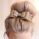 Hiuspinni glitterrusetilla 1