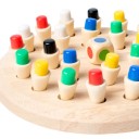 Holz Lernspiel mit Spielbrett und Würfel 24 bunten Steckern Montessori für 2–6 Spieler Entwicklung von Logik und Farberkennung für Kinder und Erwachsene 3