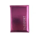 Housse de passeport en cuir PU Surface métallique brillante Inscription Passport sur le devant Bords surpiqués Dimensions 14 x 9,6 cm 5
