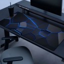 Hrací podložka pod klávesnici a myš s LED osvětlením 400x900x4mm s polygonálním vzorem v černé a modré barvě na pracovní stůl 2
