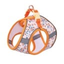 Hundsele med blommönster Bröstomfång 30-35 cm och rekommenderad hundvikt 1,5-3 kg Västsittning med en vikt på 44 g 3