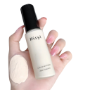 Hydratační tekutý make-up 30ml ve 3 světlých odstínech s krycím účinkem pro přirozený a dlouhotrvající vzhled pleti bez oxidace 2