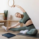 INSMART személyi mérleg 150 kg-ig 260 × 260 mm Bioimpedancia elemzés 16 testparaméter Alkalmazás Edzett üveg 2