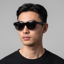 Intelligente AR-Brille mit HDR10-Unterstützung und einer Helligkeit von bis zu 1200 Nits mit SDR-zu-HDR-Konvertierung in Schwarz für Filme und Spiele auf einer großen virtuellen Leinwand 3