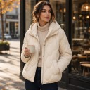 Jachetă de iarnă pentru femei cu glugă, jachetă scurtă, matlasată, cu fermoar, glugă tricotată, buzunare cu capse pentru iarnă 6