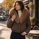 Jachetă scurtă pentru femei cu puf de rață și guler aurie din blană naturală, cusută cu tiv elastic pentru iarnă în frig 6