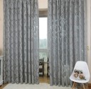 Jacquard-puoliläpikuultava verho Lehtikuvioinen verho Elegantti pitkä verho Kudottu designverho Paneeliverho, jossa roikkuu laskostetulla 3