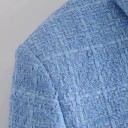 Jaqueta curta feminina com aparência de tweed Azul claro com padrão de xadrez subtil Colarinho e botões prateados Mangas longas Poliéster 4