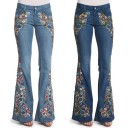 Jeans da donna a zampa con toppe 1