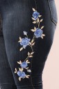 Jeans da donna con fiori 4
