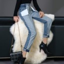 Jeans femininos com bolsos ao contrário 4