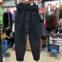 Jeans neri da donna con cintura 1