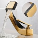Jednopáková koupelnová umyvadlová baterie zakřivené tělo hranatý výtok výška 16 cm dosah 12,5 cm stojánkový kohoutek do koupelny 3