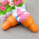 Jouet anti-stress en forme de glace molle dans un cornet de gaufre Squishy en PU doux pour relâcher la tension Taille 9,5 cm 2