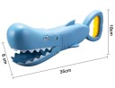 Jouet de bain en forme de requin bleu 35 × 18 × 6 cm avec une gueule ouvrante pour enfants dans la baignoire et l'eau 2