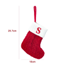 Julröd strumpa 15 x 25,7 cm med vit kant och snöre för upphängning Broderat bokstav S Dekorativ strumpa för presenter 2