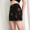 Jupe noire mini pour femme avec impression de Lune et de Soleil Jupe ajustée à deux couches en maille avec ourlet ondulé Polyester et spandex 3