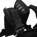 Justerbar taktisk vest med hurtigudløser Skjulte lommer med velcro 4 aftagelige puder Neutrale farver Omkreds 75-125 cm Skuldre 15-20 cm 4