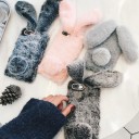 Karvainen kännykkäkotelo pupulla 1
