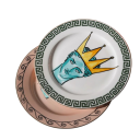 Keramický talířek dekorativní průměr 20,3 cm keramika bílý s motivem postavy s korunou ochranný okraj pod šálek a servírování 2