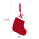 Kerstkous 15 x 25,7 cm Rode decoratie met witte rand en ophangkoord Geborduurd letter K Originele kerstversiering 2
