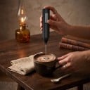 Kézi tejhabosító 3 sebesség USB-C töltés 23 cm hosszú Rozsdamentes acél spirálhabverő Csendes működés Kávéhoz és tojásokhoz 8