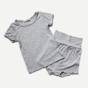 Kinder-T-Shirt und Shorts L1322 9