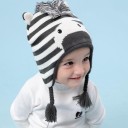 Kinderwintermuts over de oren A492 4