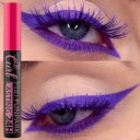 Kleurrijke, waterproof mascara voor het versterken van de wimpers met langdurige hold, bestand tegen water en zweet voor een frisse 10