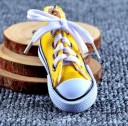 Klíčenka ve tvaru mini plátěné tenisky s tkaničkami Přívěsek na klíče pro děti i dospělé Kovový kroužek s řetízkem Roztomilý dárek 6