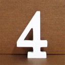 Koristeellinen puinen numero 5