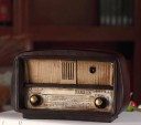 Koristeellinen radiomalli 2