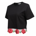Kort t-shirt med blomster til kvinder 1