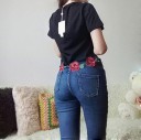 Kort t-shirt med blomster til kvinder 5