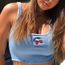 Kort tanktop til kvinder med kirsebær 2