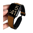 Kožený silikonový řemínek 42 mm pro Apple Watch S10 Elegantní dvouvrstvé provedení s klasickou kovovou přezkou Odolný pásek pro pohodlné nošení 12