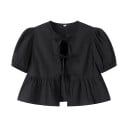 Kurze Damenbluse mit Bindebändern. Gerafftes Oberteil mit Rüschen und Puffärmeln. Romantischer Stil. Sommerbluse mit niedriger Taille 1