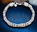Kvinders sammenfiltrede armbånd 2