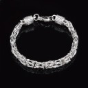 Kvinders sammenfiltrede armbånd 4