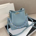 Ladies' crossbody bag in the shape of a sack Chain handle made of large links Long shoulder strap Gold label PU leather 21 x 20 x 11 cm 4