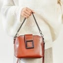 Ladies' crossbody handbag with chain and long strap Square metal decoration Zip fastening Inner pockets Genuine leather 22 x 16 x 11 cm 6