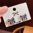 Ladies' Earrings G1527 1