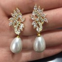 Ladies' Earrings with Pearls and Zircons 4