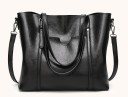 Ladies' Elegant Handbag J3182 2