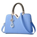 Ladies' Handbag Made of Artificial Leather Braided Handles Pearl Pendant Gold V-Shaped Decoration Shoulder Strap 28 x 20 x 12 cm 5
