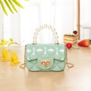 Ladies' mini handbag with a handle made of artificial pearls and a chain Glossy quilted handbag with flap Golden rotating lock PU leather 4